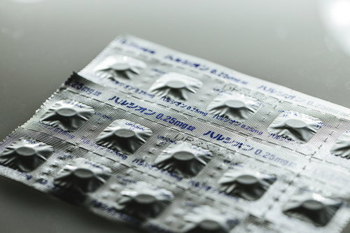 ハルシオン（トリアゾラム）錠の白いブリスターパック