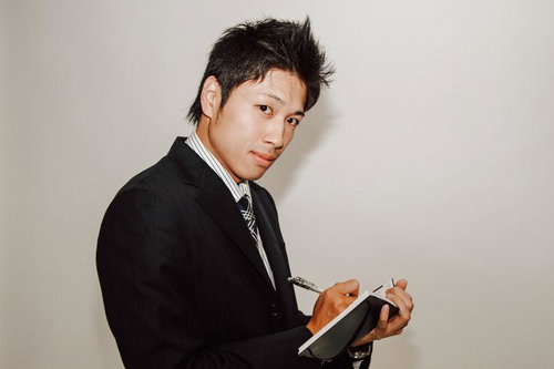 会計時に財布出す素振り見せない、15点減点の男性