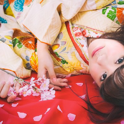 Woman in traditional kimono — free Japanese kimono stock photo