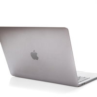 MacBook Pro13インチの背面の写真