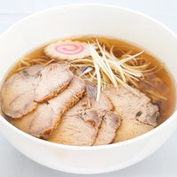 自宅で作ったチャーシュー麺、濃厚スープと豚骨鶏がらの奥深い味わいの写真