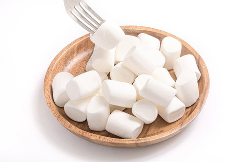 マシュマロをフォークでいただきます