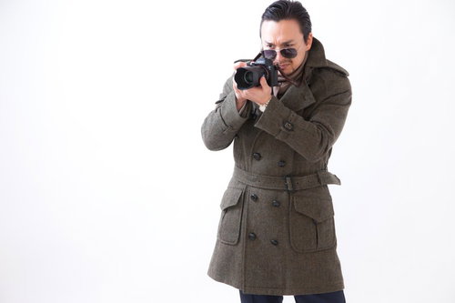 カメラメーカーからオファーを狙うドイツ人ハーフのフォトグラファー