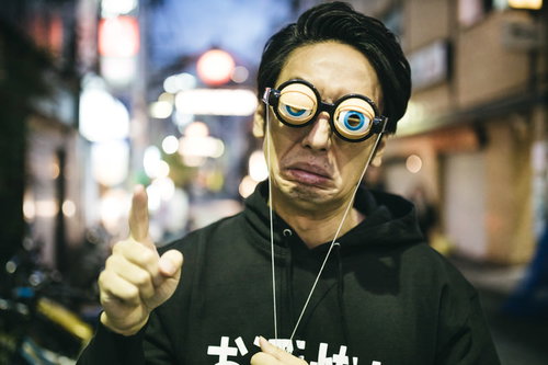 因縁をつけてくる狂った男性