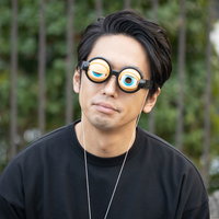不器用なウインク男の写真