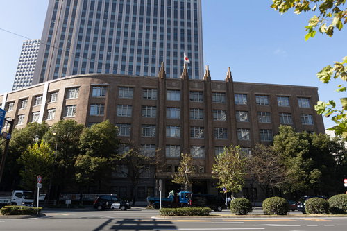 文部科学省の建物の外観 - 東京の官公庁施設
