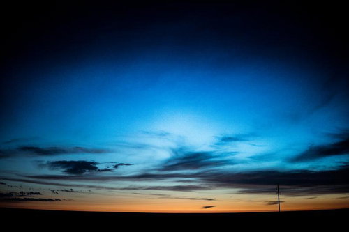 夜明けの静寂と広がるモンゴルの草原