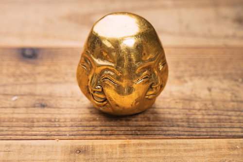 モンゴルで買った4面顔の金の置物