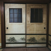この襖の先は強制イベント、汚れた昭和の古い和室（和ホラー）の写真