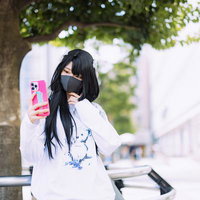 「ここにいるよー」と場所と自撮りを送るマスク女子の写真