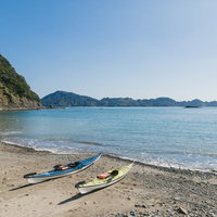 宮崎県日南市の栄松ビーチでシーカヤックの準備OKの写真