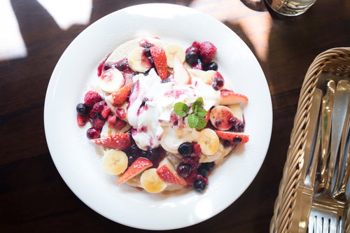 九州各地の食材を使って作った九州パンケーキ