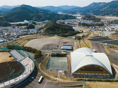 宮崎県日南市の南郷球場と南郷くろしおドーム