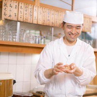 フフフ、弱みを握るのもお手の物ですの写真