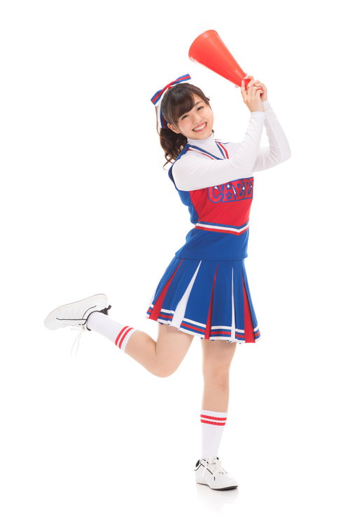 ドカンと一発やってみよう！と踊るチアガール