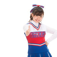いいね！するユニフォーム姿の応援チアの写真