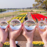 チューリップフェア2022の見晴台から水晶玉を4つ並べて撮影の写真