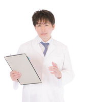 クライアントの経営課題を説明するM&Aアドバイザーの写真