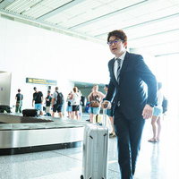 荷物間違えるわけない きみとはキャリアが違うんだよの写真