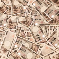 ゲーム実況中に激昂する男性の写真