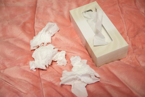 貴重なティッシュの出産シーン