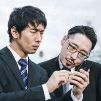 メモでそっと教える『社会の窓が開いていますよ』の写真