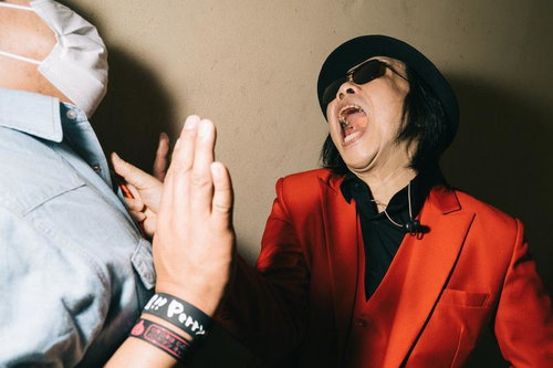 おにぎりの具はシャケな！ベイビー