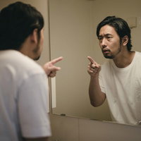 起きたら髭面男子になっていた件、鏡で確認の写真