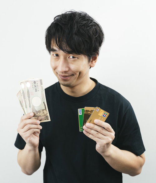 今日はクレジットカードではなく現金で払います