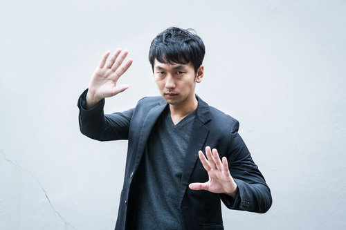 パントマイムがなかなか上達しないパフォーマー