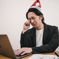 クリスマスイブなのに帰れない社畜の写真
