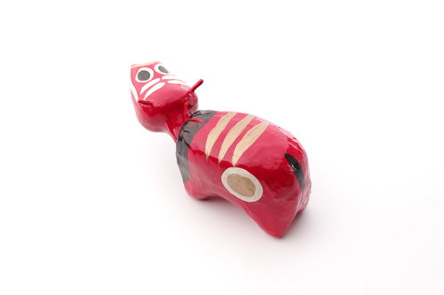 丑年の干支飾りには赤べこ｜福島県の郷土玩具