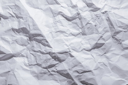 くしゃくしゃになった紙のしわ入りテクスチャー