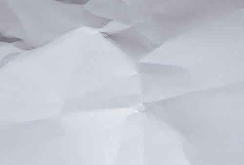 白い紙のシワシワなテクスチャー