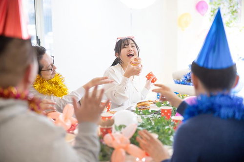 「私がぁぁぁあ...主役ぅうう」