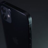 iPhone 12 ブラックのエッジ側面ベゼルとデュアルレンズカメラの写真