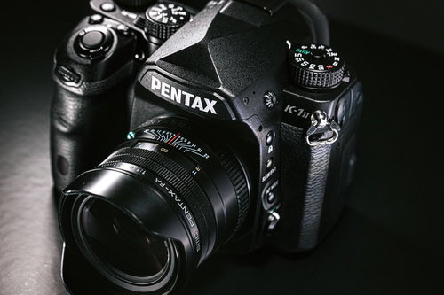 PENTAX K-1 Mark IIの大口径レンズ装着カメラ