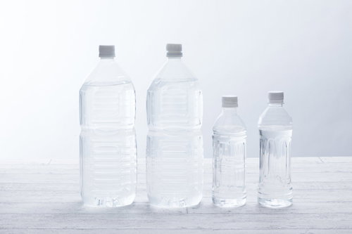 2Lペットボトル2本と500mLペットボトル2本