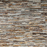 モザイク風に並べた建材タイル壁のテクスチャの写真