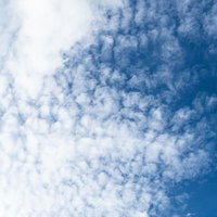 ひつじ雲っぽい空の写真