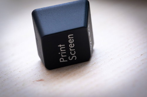 著作権侵害を懸念して取り外されたPrint Screenのボタン