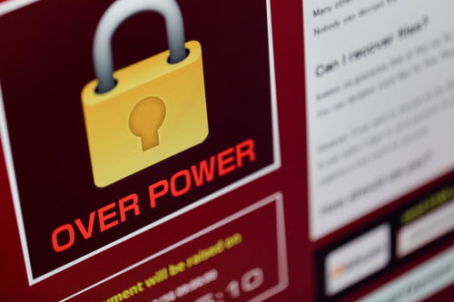 コンピューターの画面に表示された鍵のマーク