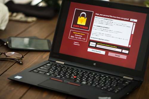 重要なデータの入ったノートパソコンがランサムウェアに感染した状態