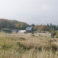 伊吹山三合目から見下ろすスキー場跡地の写真