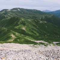 北ノ股岳へと向かう稜線の写真