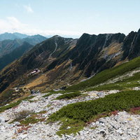 伊那前岳稜線から見る千畳敷カールと中央アルプスの山々の写真