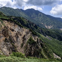 白山の勘之助谷と別山方面の景色 登山風景の写真