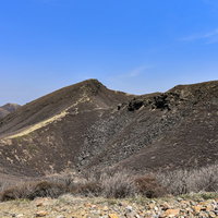 大分県の100名山・久住山と天狗ヶ城方面の荒野の写真