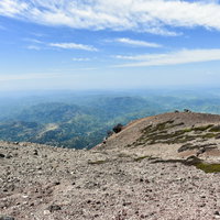 日本百名山の雌阿寒岳・阿寒富士山頂からの景色の写真