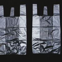 レジ袋2枚（グレー）の平置きの写真